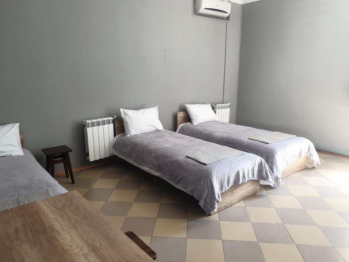 Мандри Хостел Oujhorod Extérieur photo