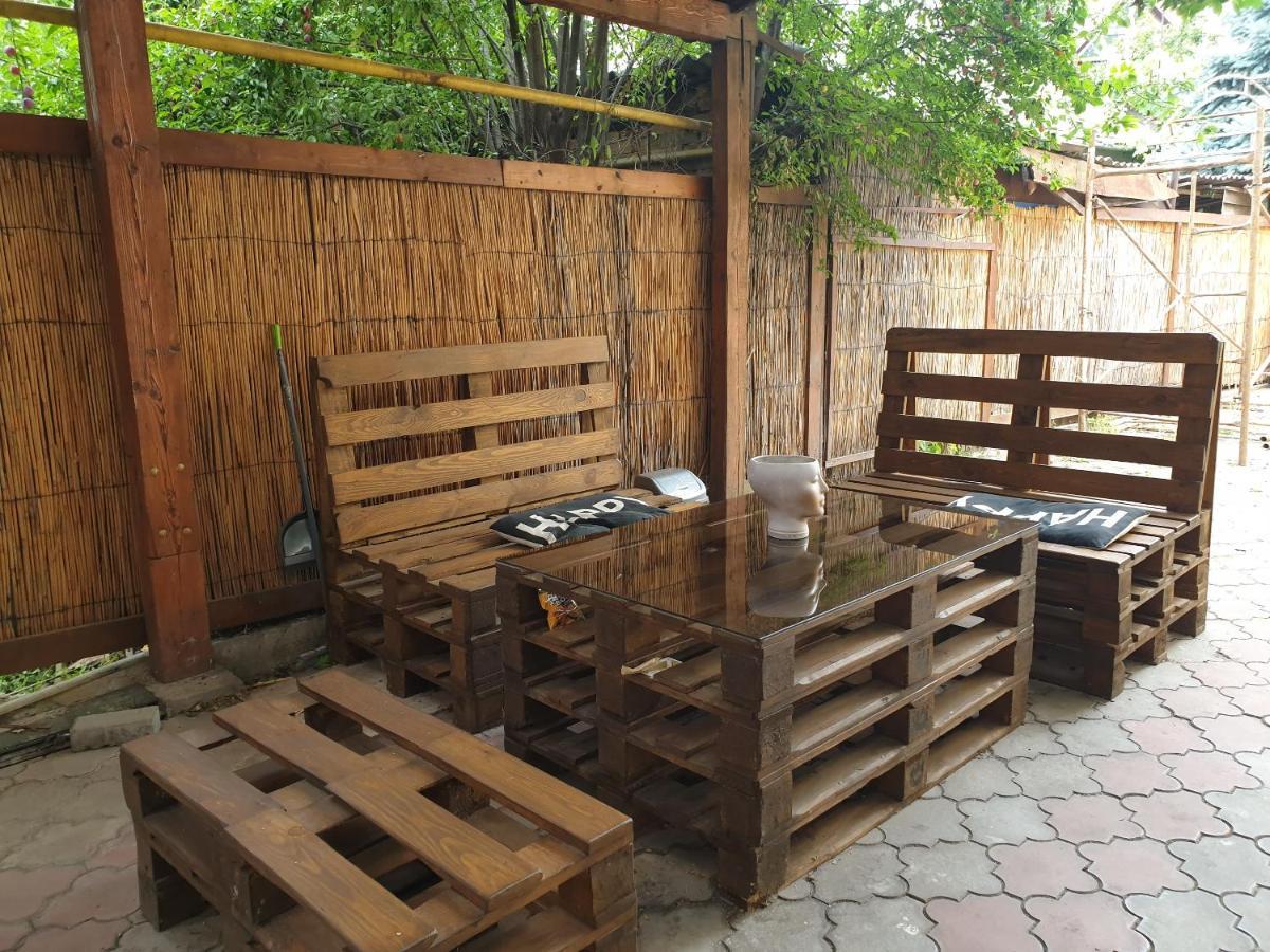 Мандри Хостел Oujhorod Extérieur photo