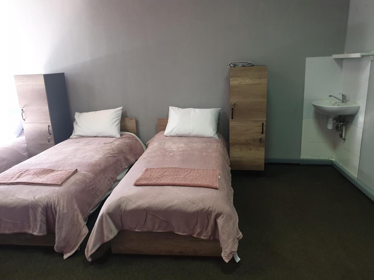 Мандри Хостел Oujhorod Extérieur photo